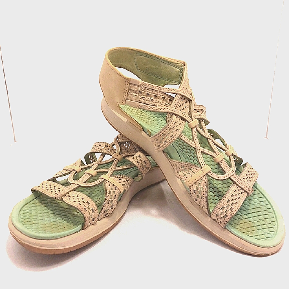 Baretraps Wavirly Women's Sandal-Size 8.5M